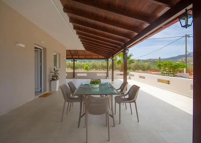 Villa Kalliestia, Sea View Veranda And Garden