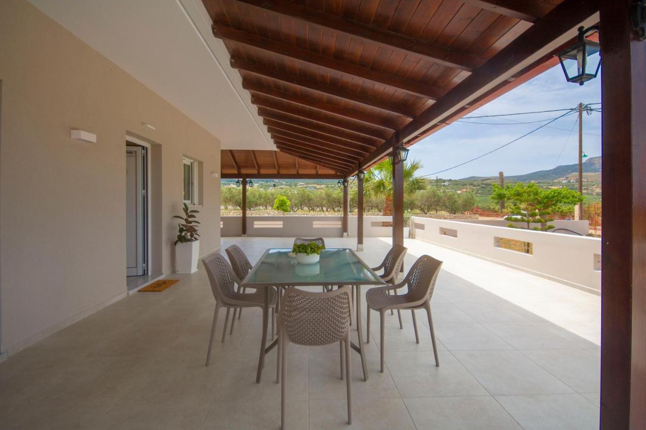 Villa Kalliestia, Sea View Veranda And Garden